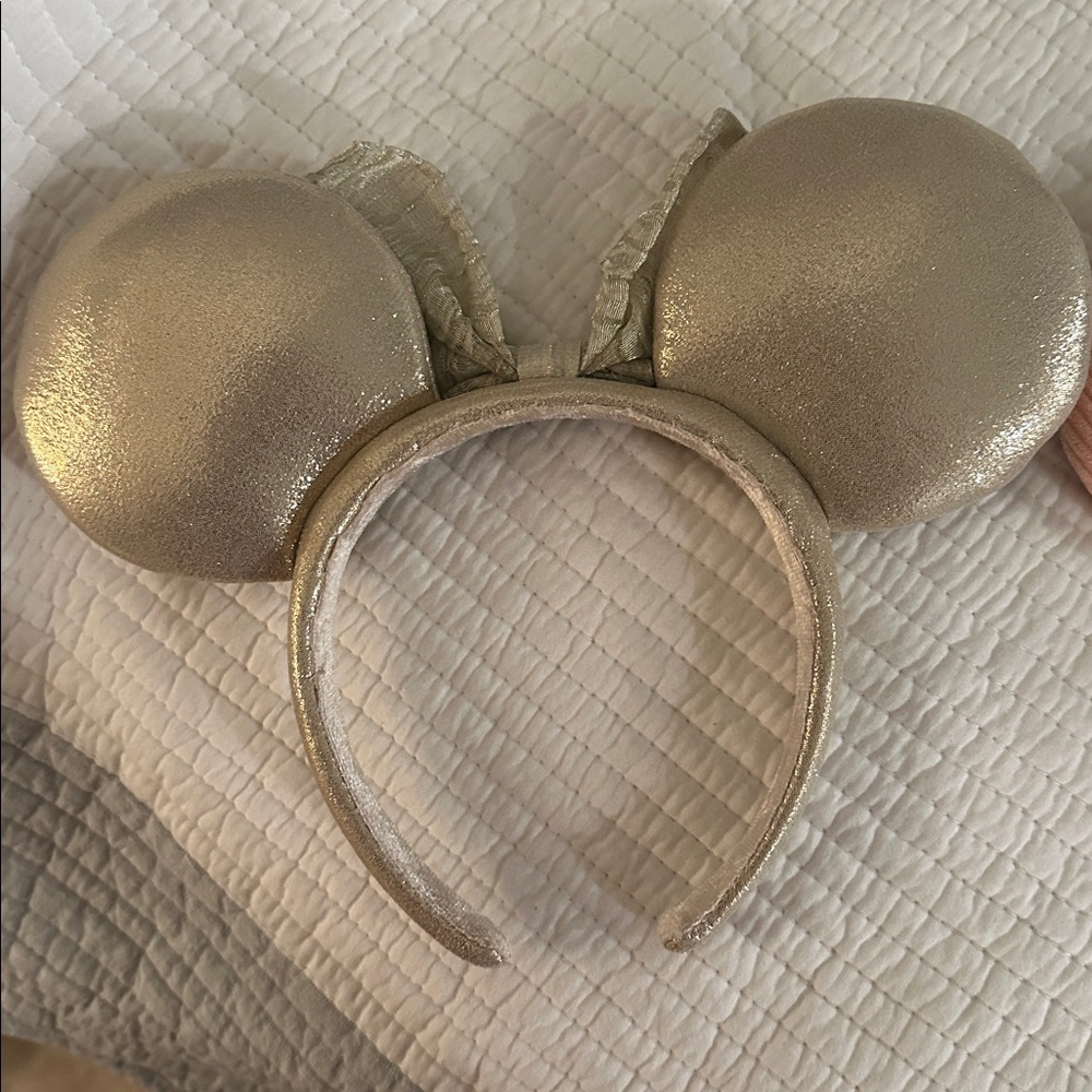 Set of 3 excellent condition Disney Parks Mickey/Minnie ears headbands - Picture 3 of 7